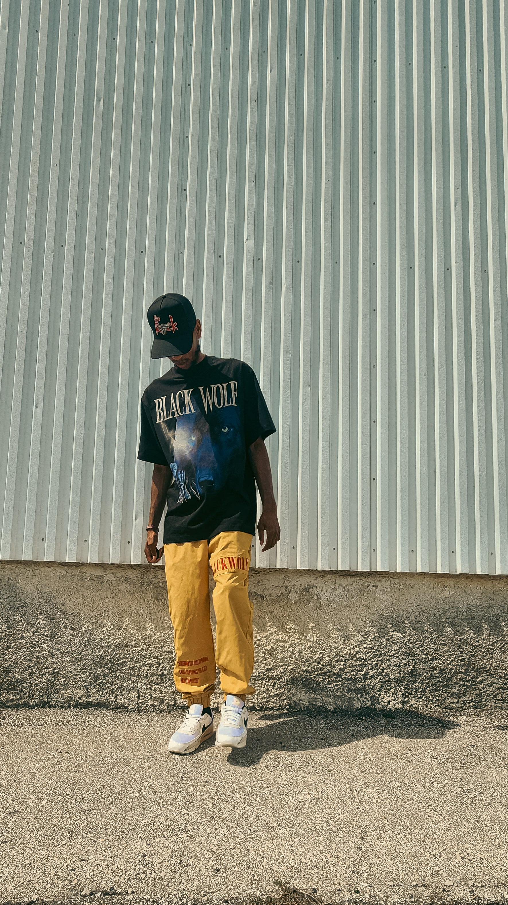 Black Wolf "Blue Howler" Tee